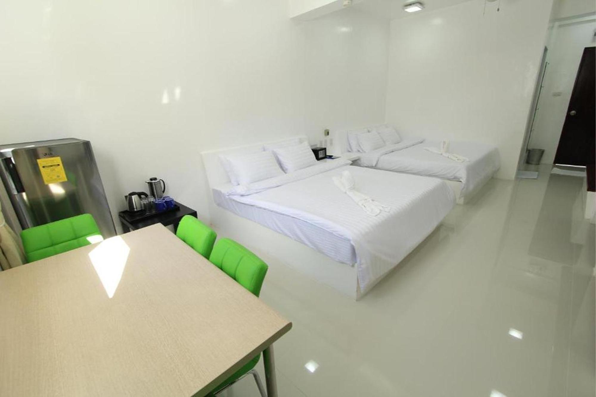 Coron Bluewave Hotel Exterior foto