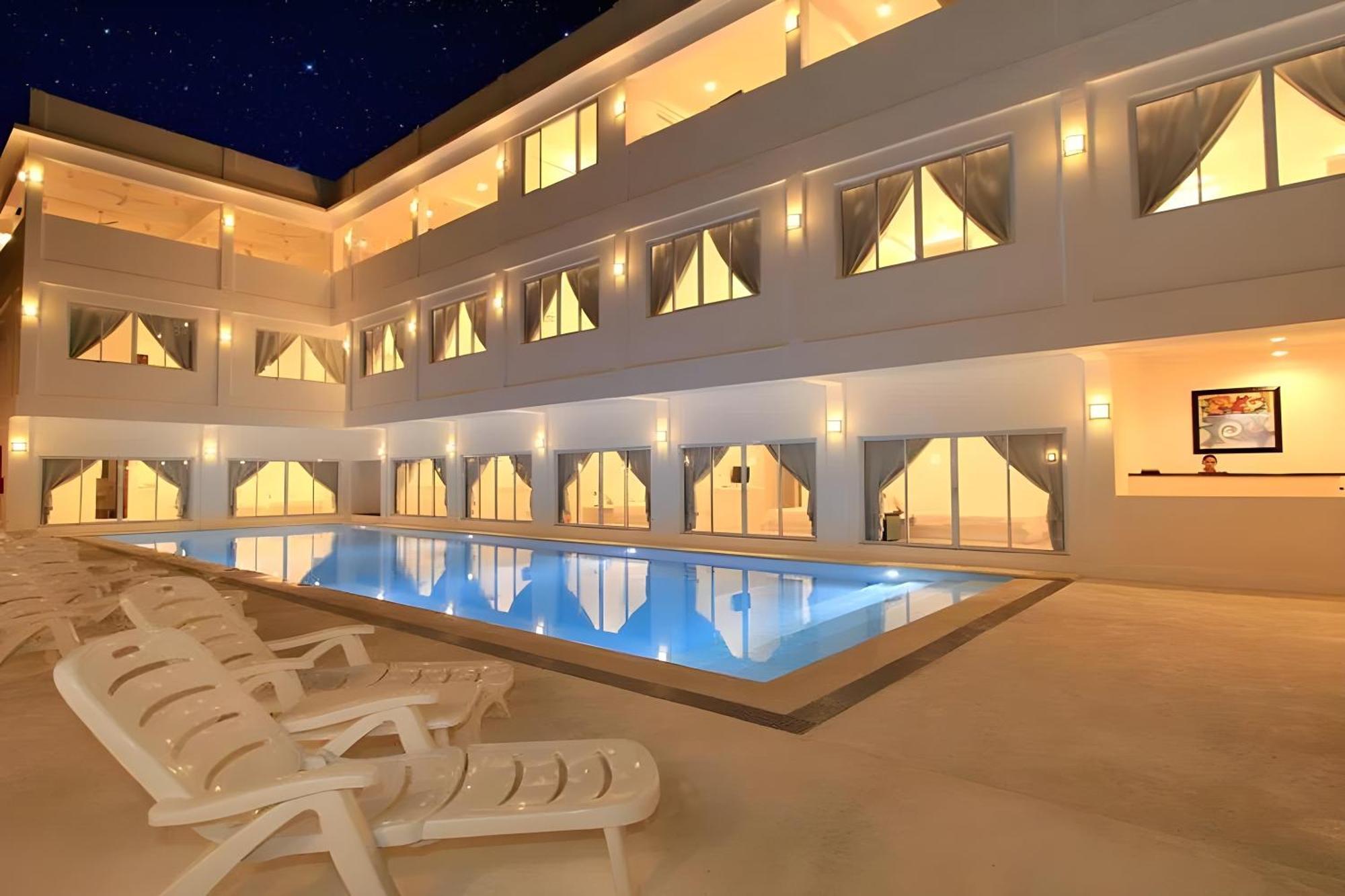 Coron Bluewave Hotel Exterior foto