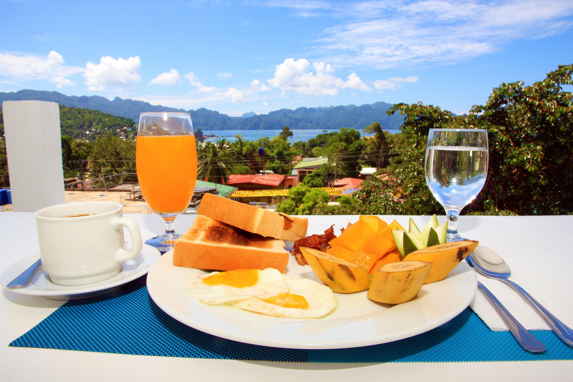 Coron Bluewave Hotel Exterior foto